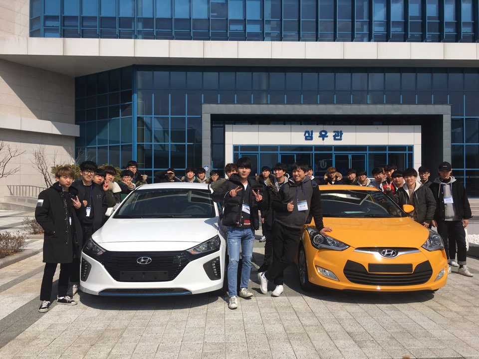 U1대학교 현대자동차로부터 실습용 자동차 2대 기증받아